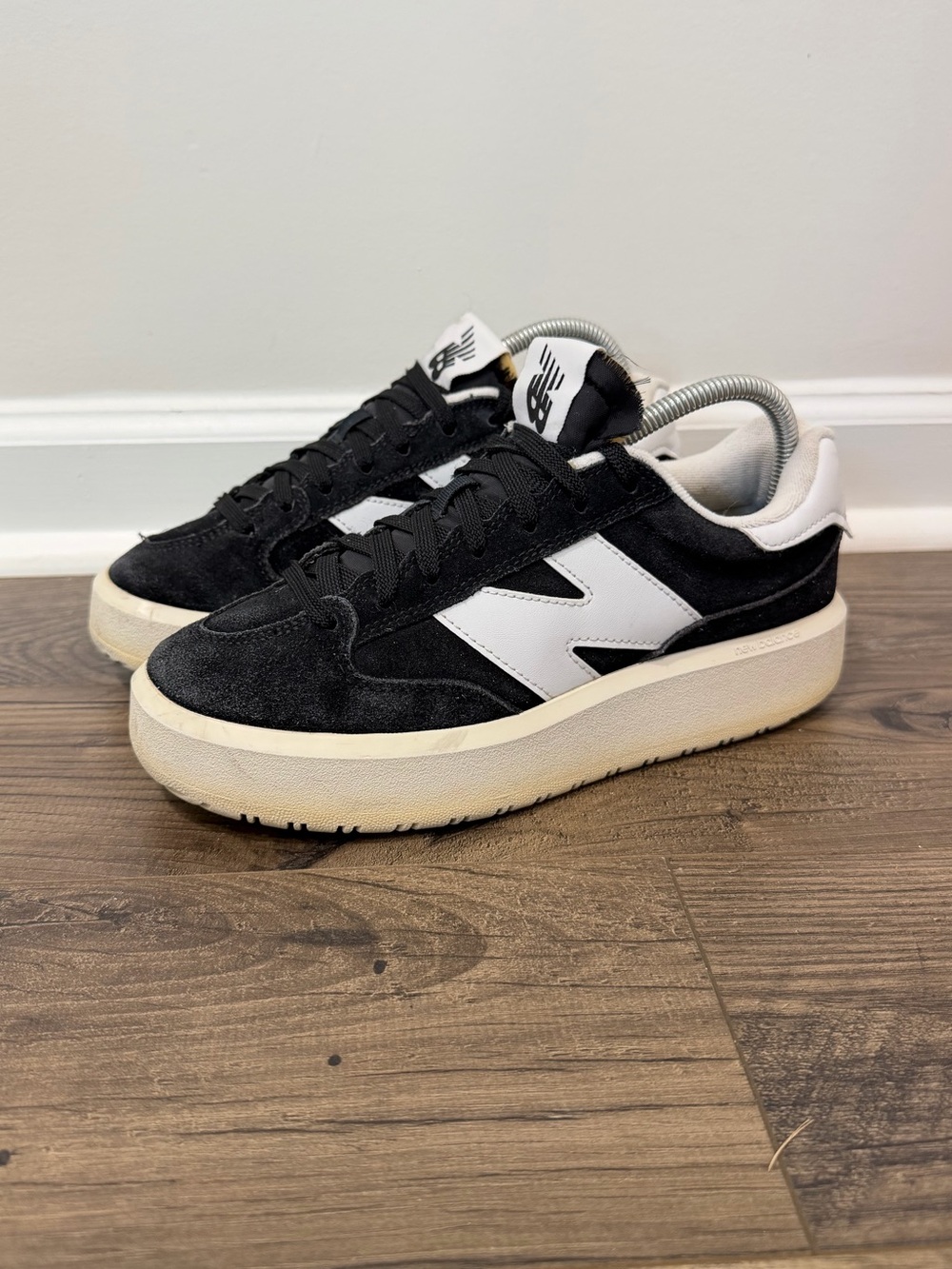 New Balance CT302CSA Platform Sneakers Black White Women’s 8 Wide